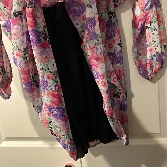 Wayf Long Sleeve Floral Print Mini Dress. Size S. Purple/Pink. Batwing Sleeve. - Picture 9 of 9